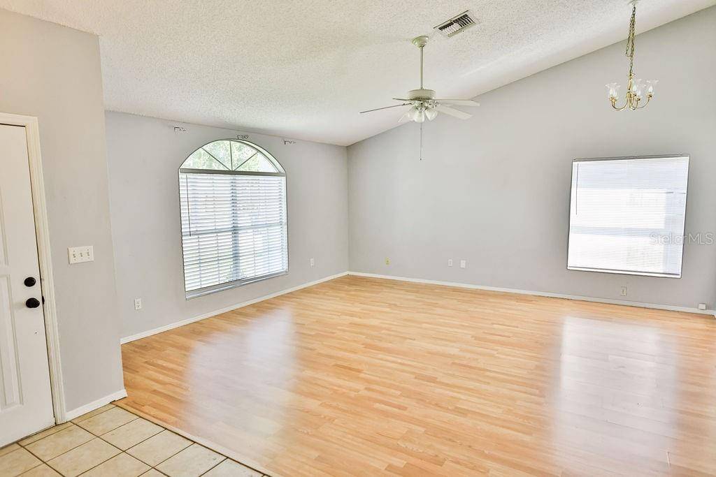 1098 SUGARBERRY TRL, Oviedo, FL 32765