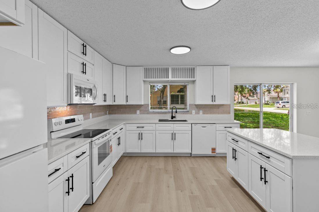 1537 MORNING STAR DR, Clermont, FL 34714