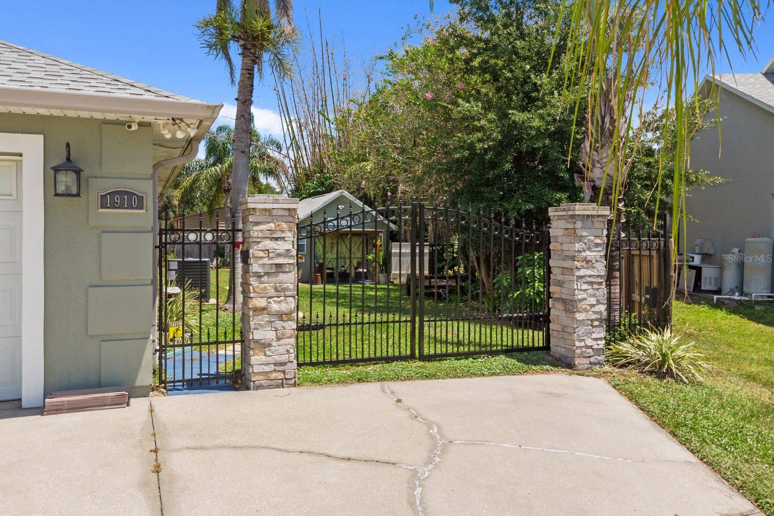 1910 LEE WOOD CT, St Cloud, FL 34772
