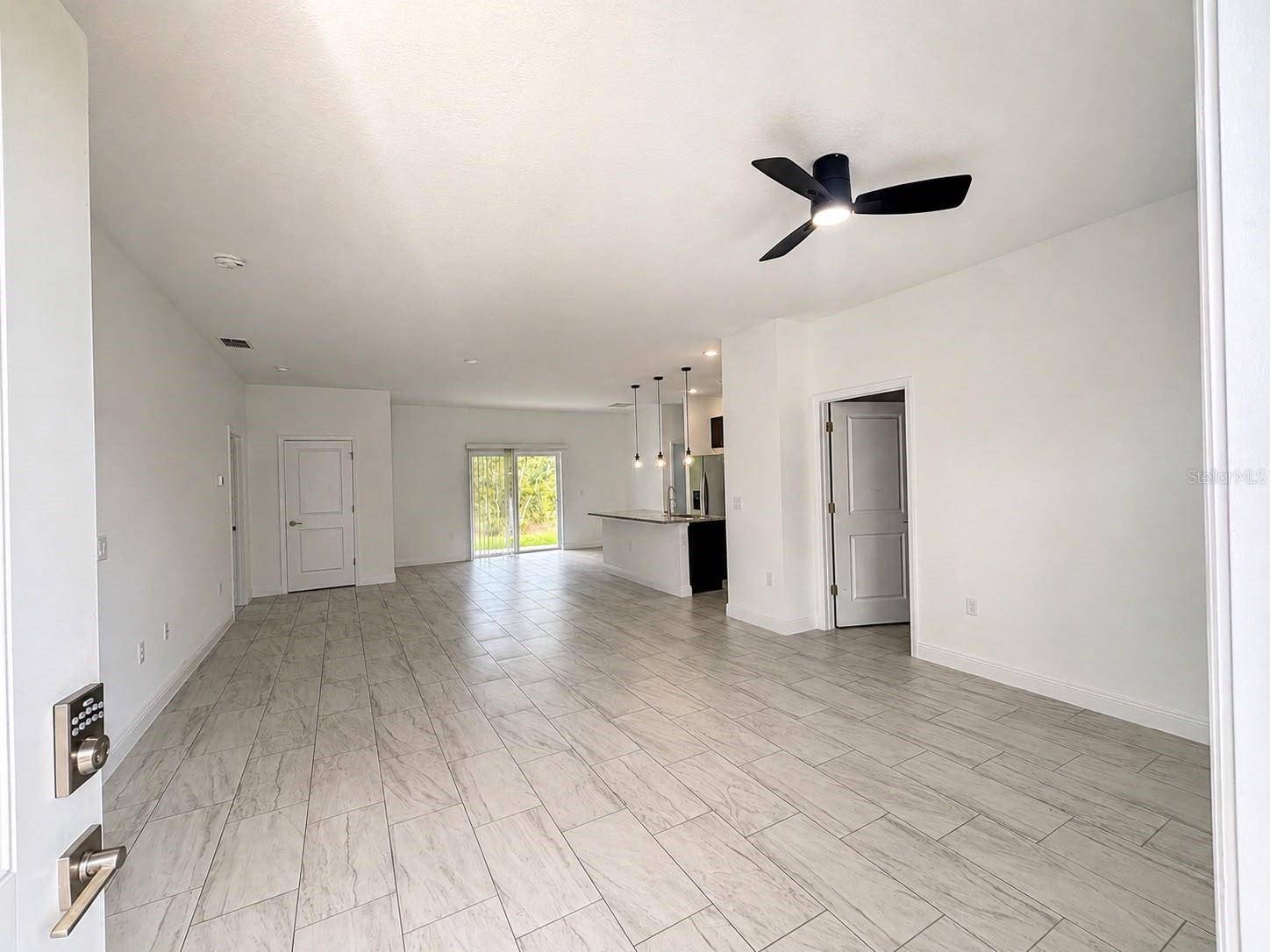 2741 W RUTLAND DR, Citrus Springs, FL 34433
