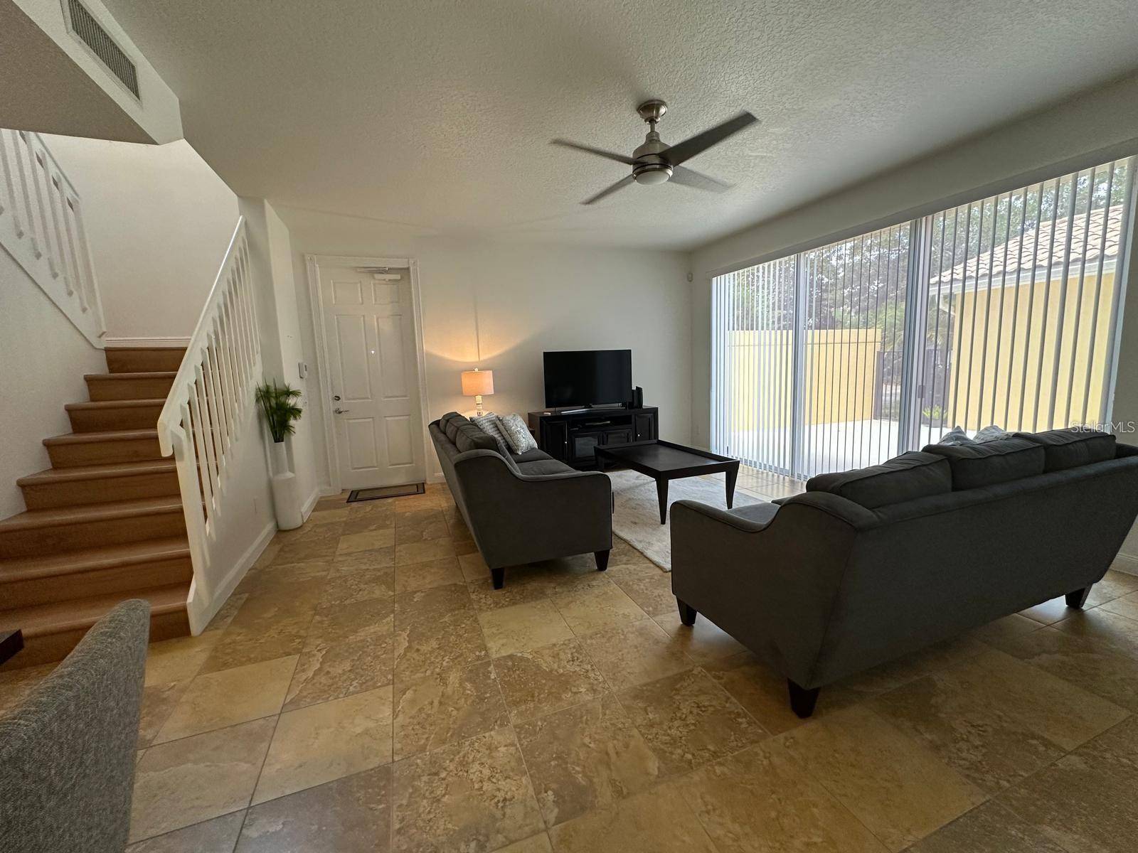 8523 LEATHERLEAF LN, Orlando, FL 32827