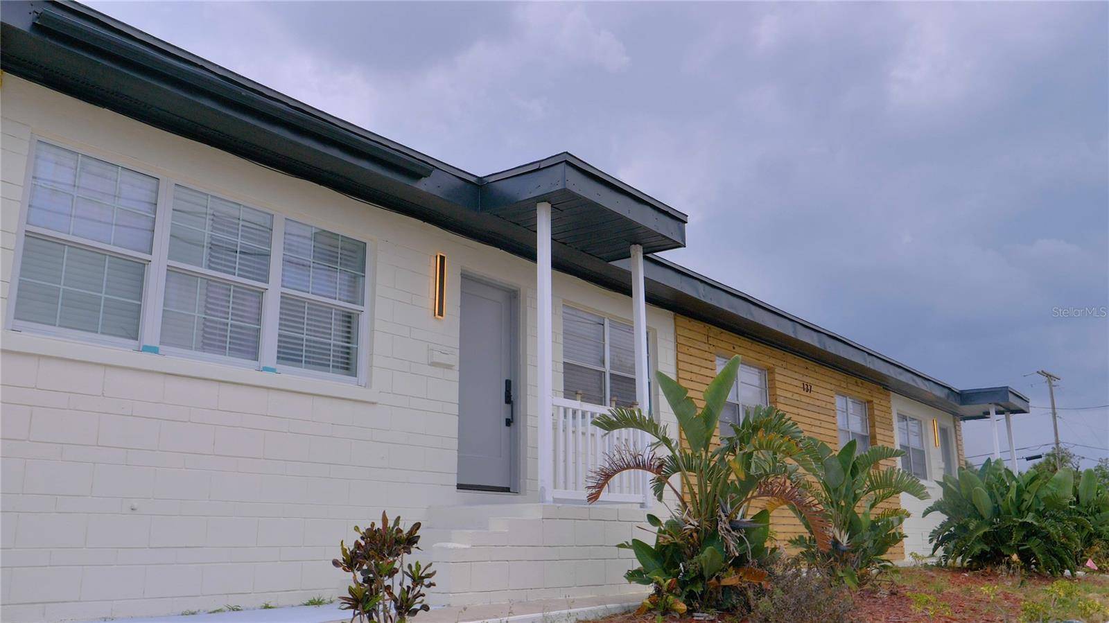 137 N HOLLYWOOD AVE, Daytona Beach, FL 32118