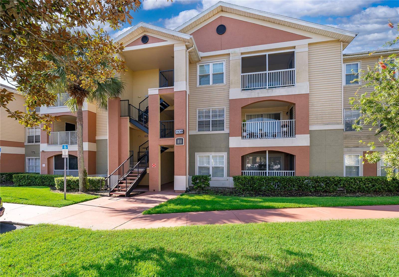 1939 SUMMER CLUB DR #115, Oviedo, FL 32765