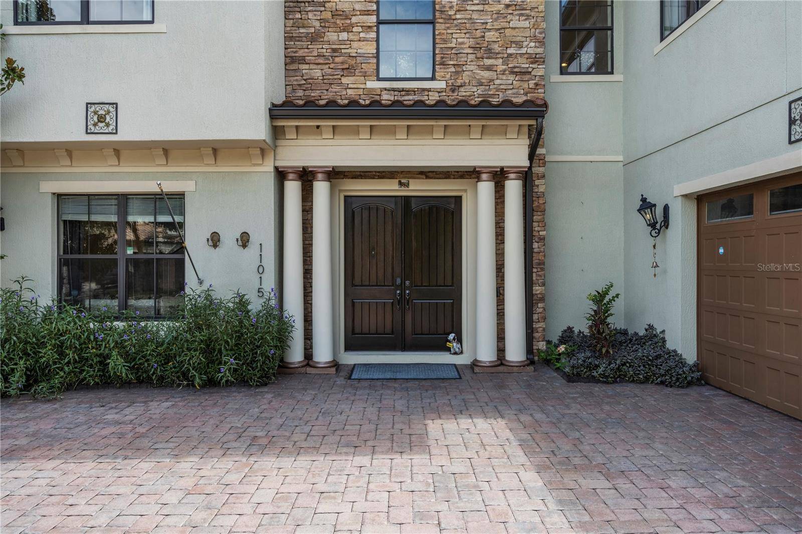 11015 MOBBERLEY CIR, Orlando, FL 32832