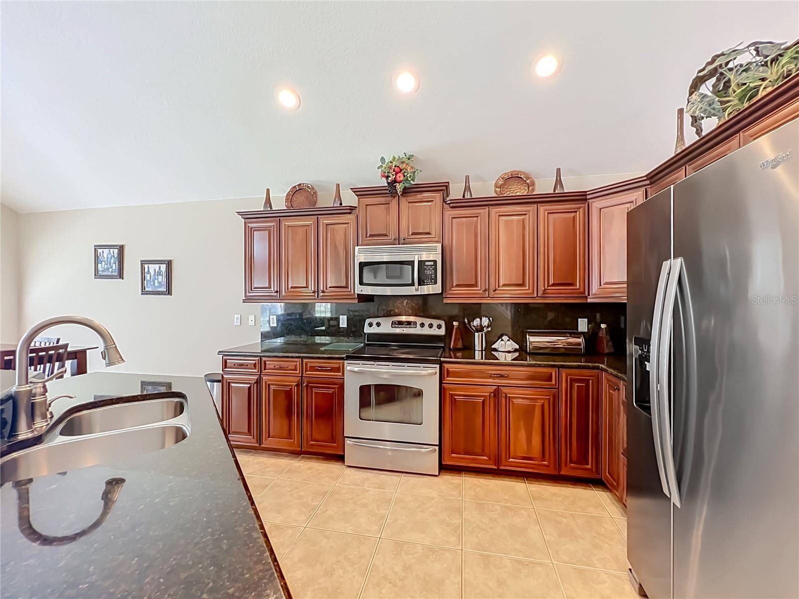 9038 VICKROY TER, Oviedo, FL 32765