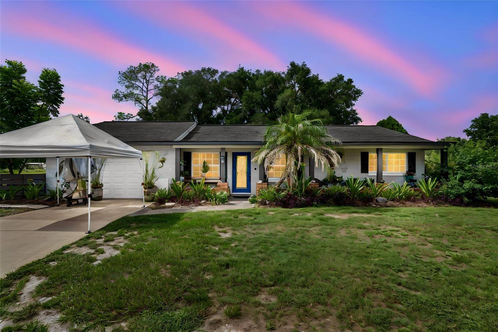 22 FAIRWAY DR, Eustis, FL 32726