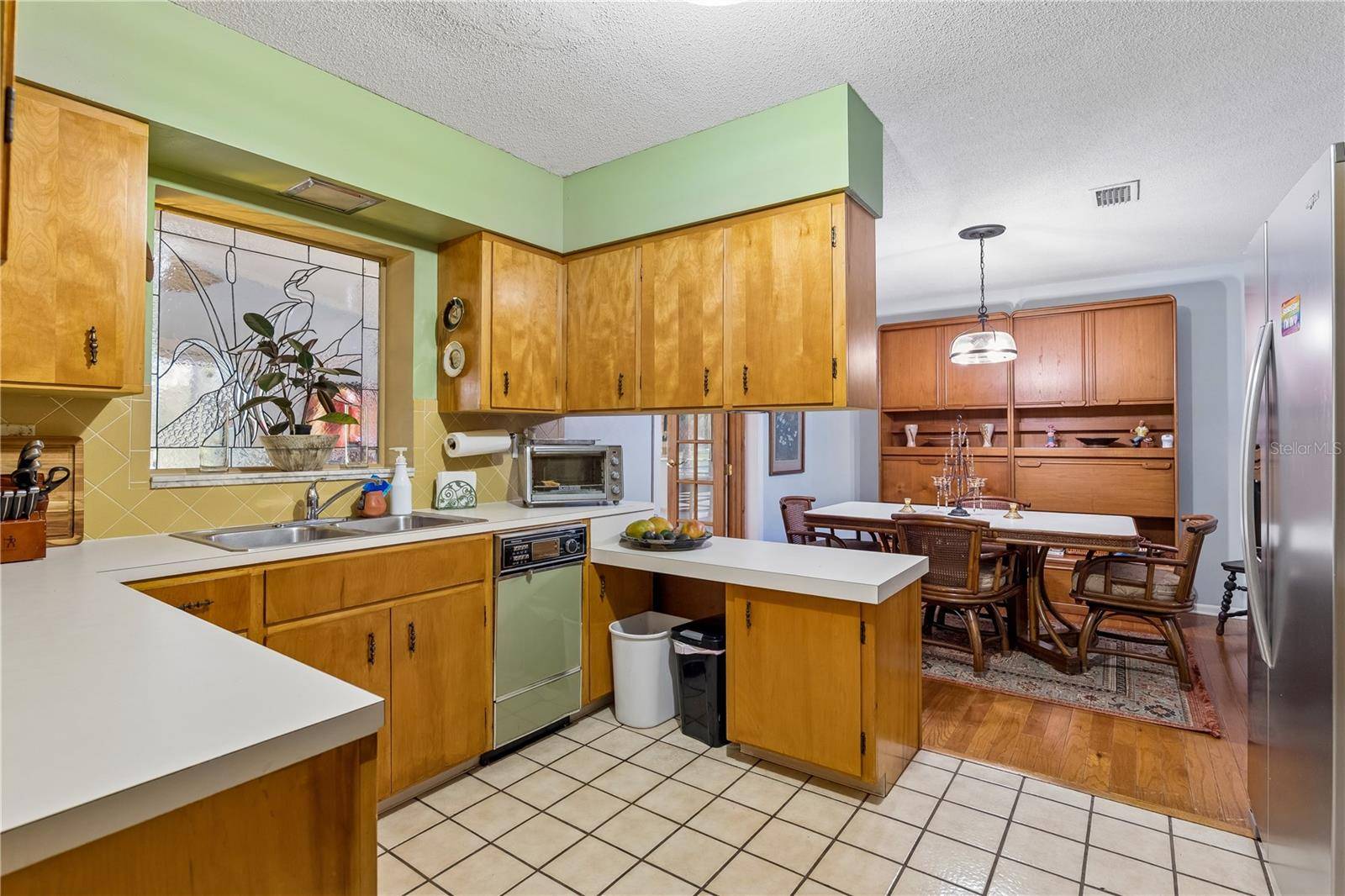 22 FAIRWAY DR, Eustis, FL 32726