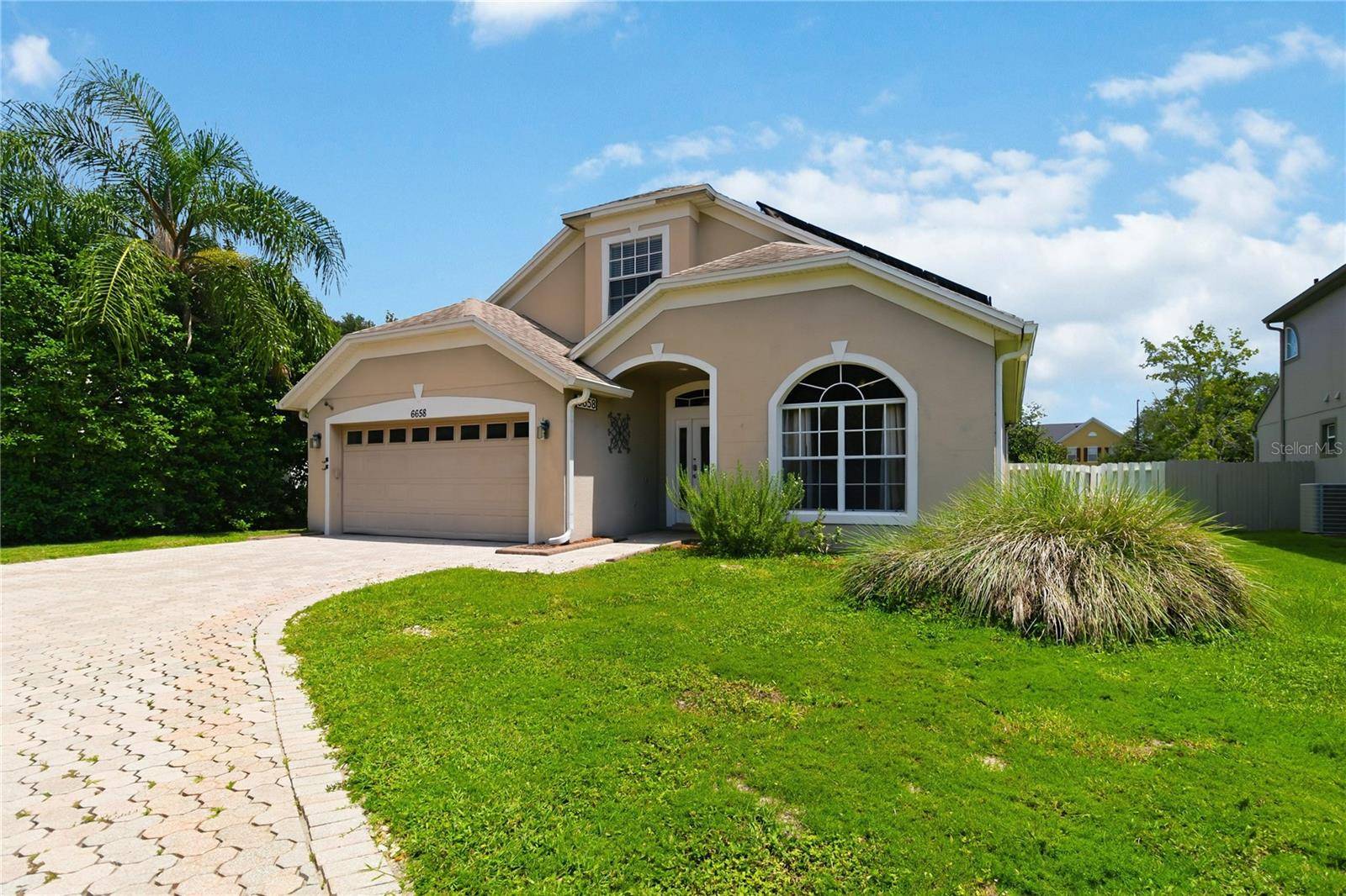 6658 LAKE PEMBROKE PL, Orlando, FL 32829