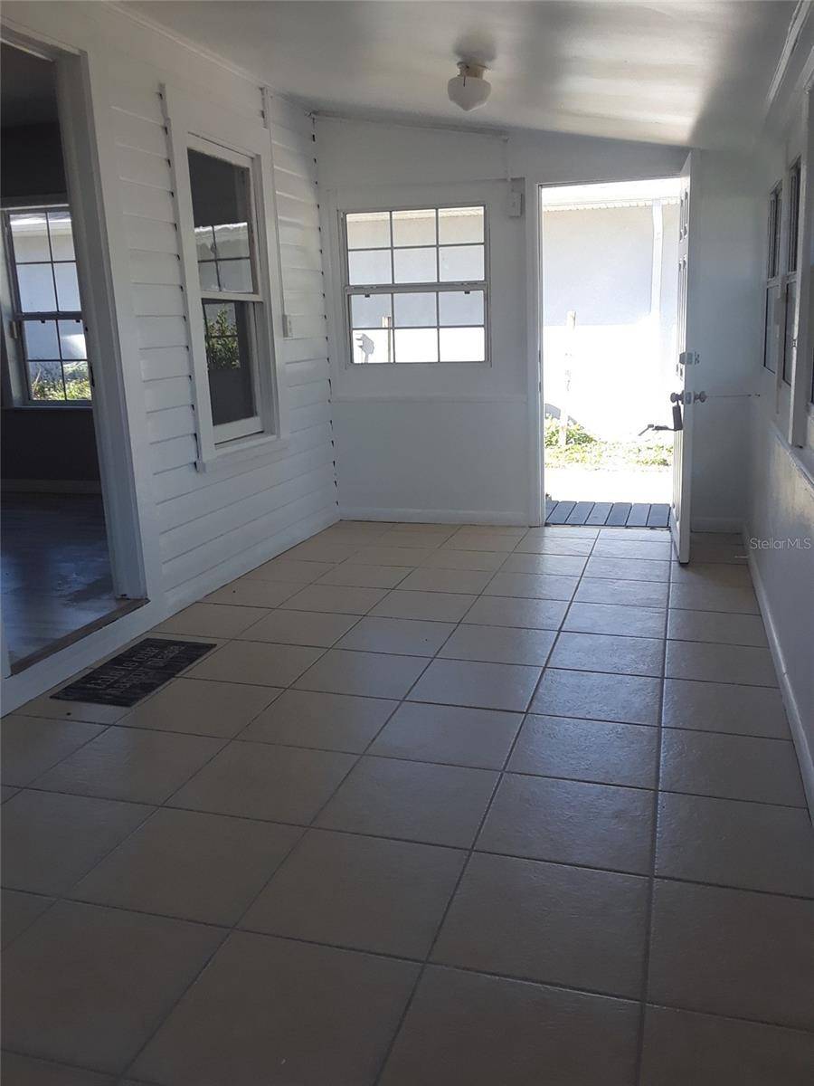 2012 E GRANT AVE, Orlando, FL 32806