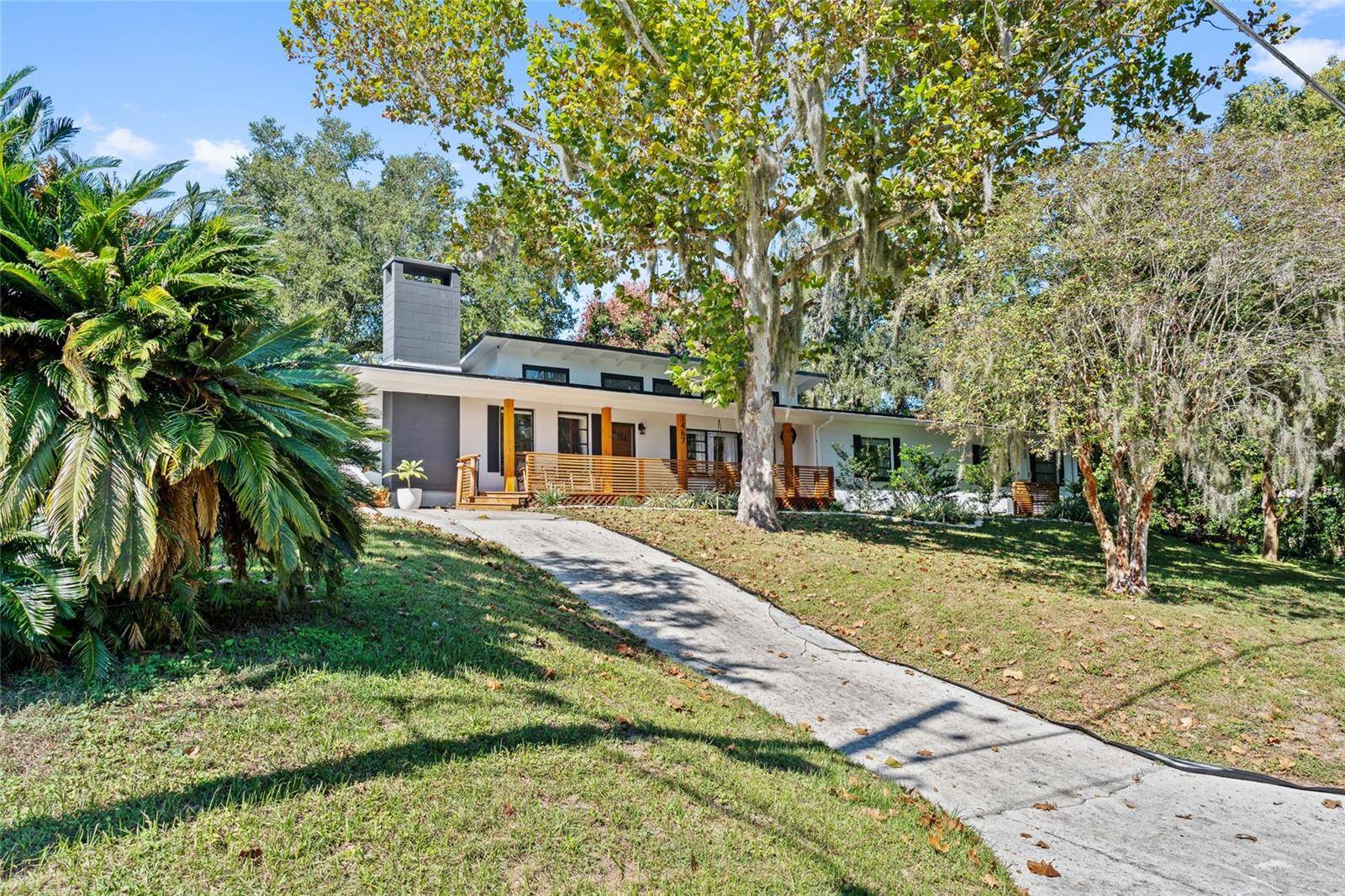 1467 HILLTOP DR, Mount Dora, FL 32757
