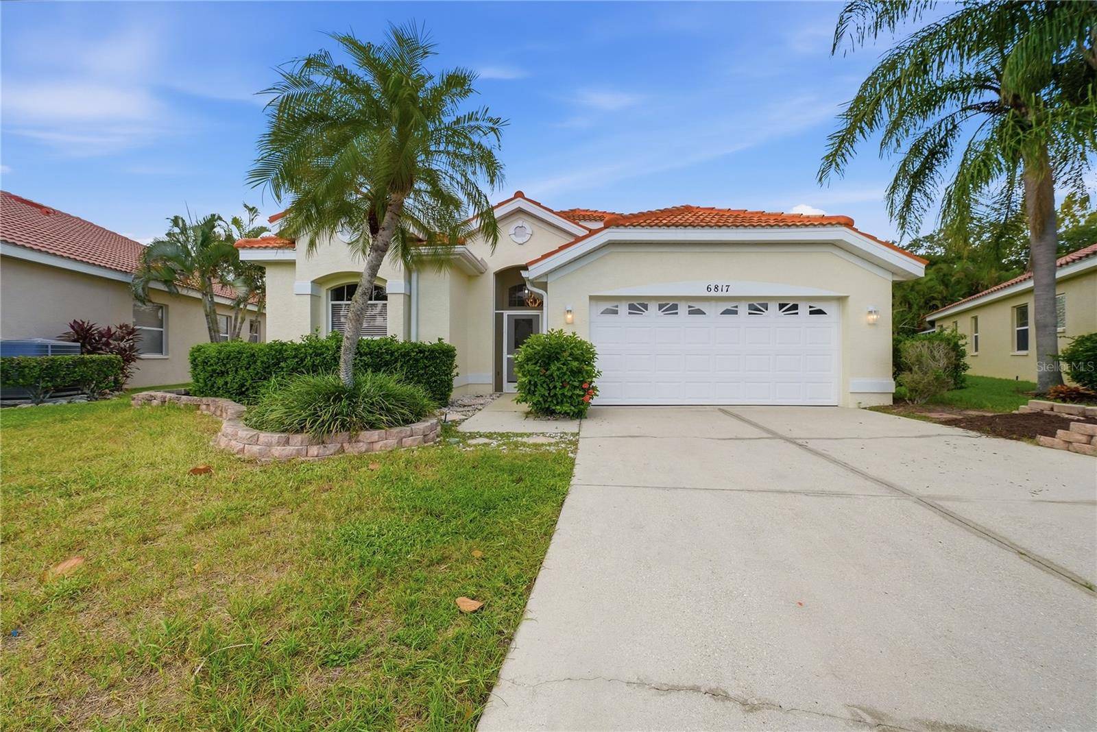 6817 SUPERIOR STREET CIR, Sarasota, FL 34243