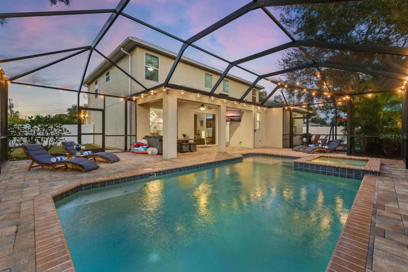 2930 W ROGERS AVE, Tampa, FL 33611