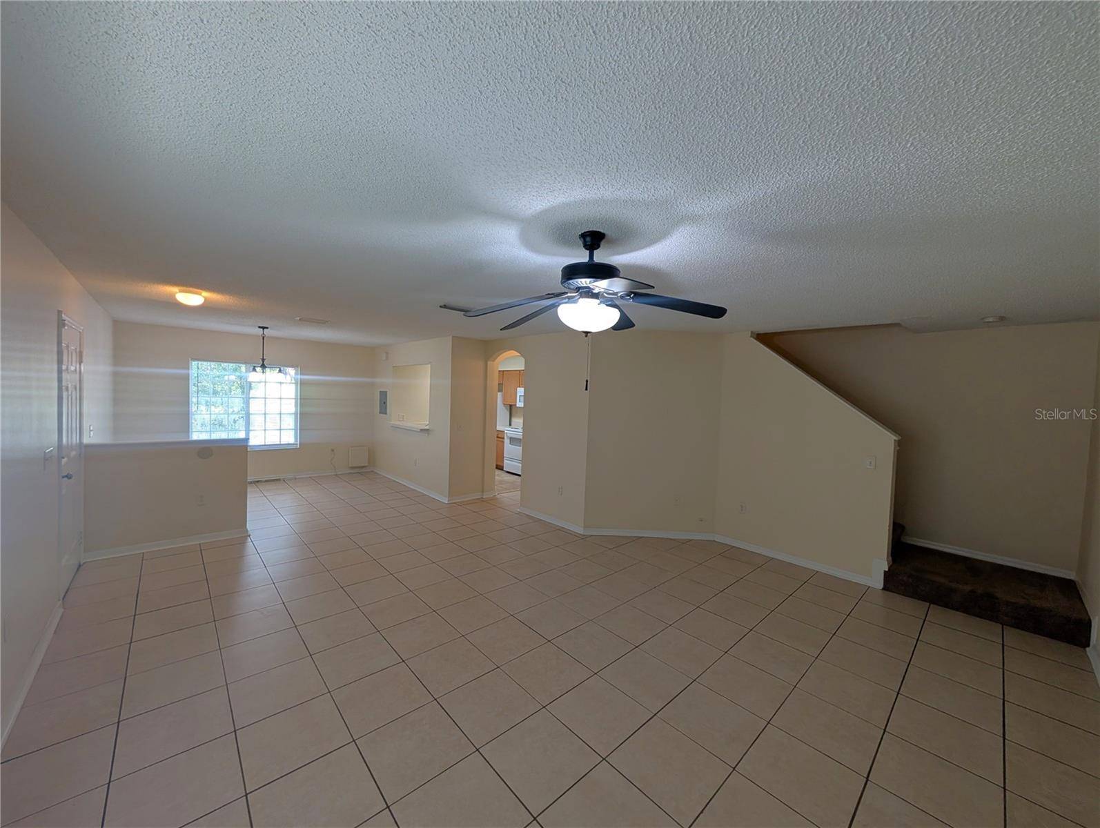 4053 DOLPHIN DR, Tampa, FL 33617