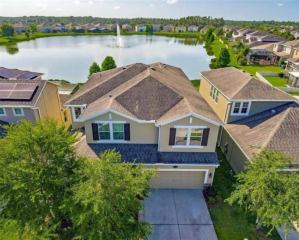 10649 PICTORIAL PARK DR, Tampa, FL 33647