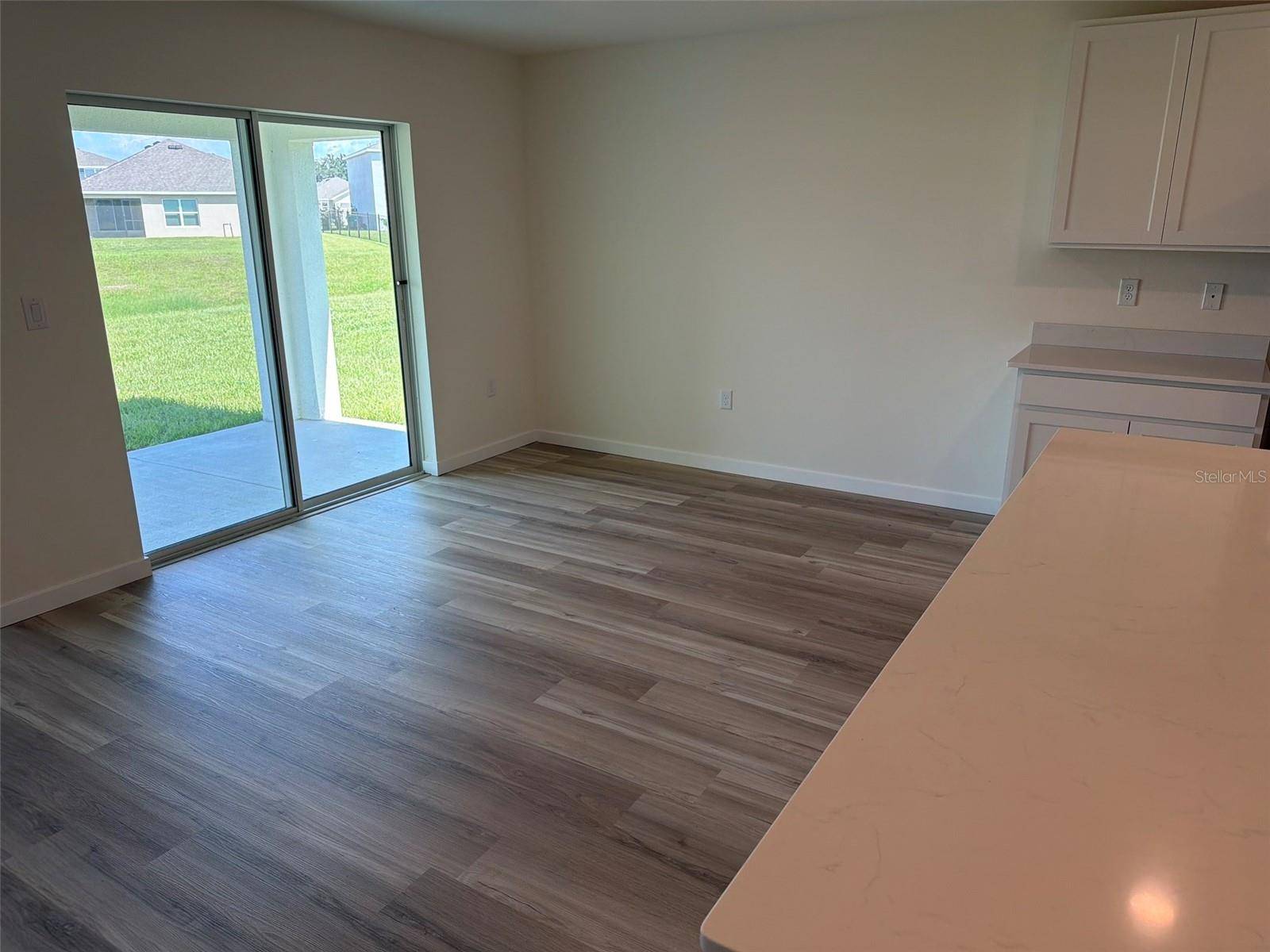 8665 BARRAGAN DR, Wildwood, FL 34785