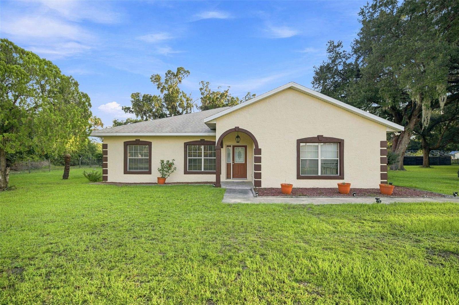 1050 NE 165TH ST, Citra, FL 32113