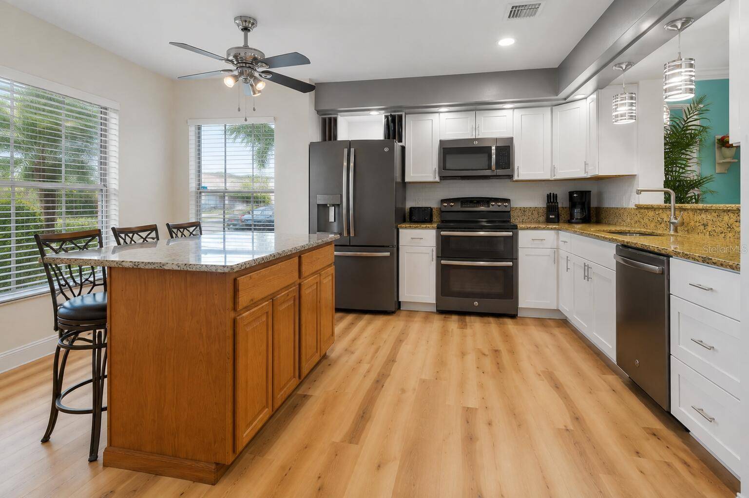 125 HIDDEN SPRINGS CIR, Kissimmee, FL 34743