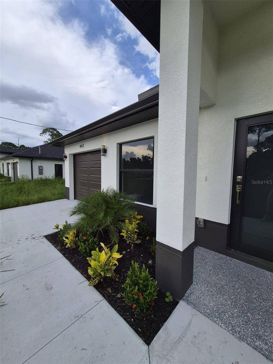 447 WICKHAM AVE S, Lehigh Acres, FL 33974