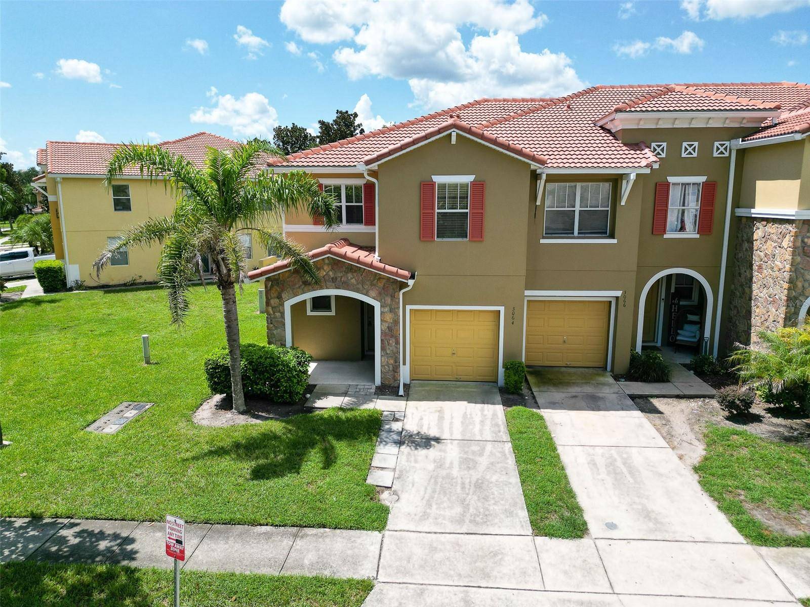 3064 SEAVIEW CASTLE DR, Kissimmee, FL 34746