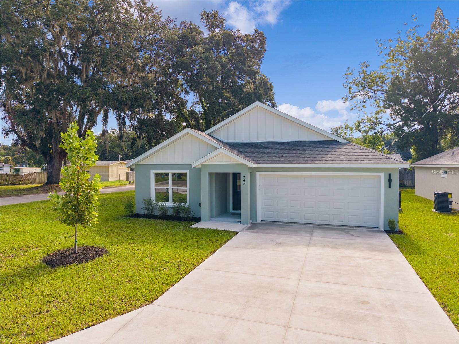 768 POWELL ST, Wildwood, FL 34785