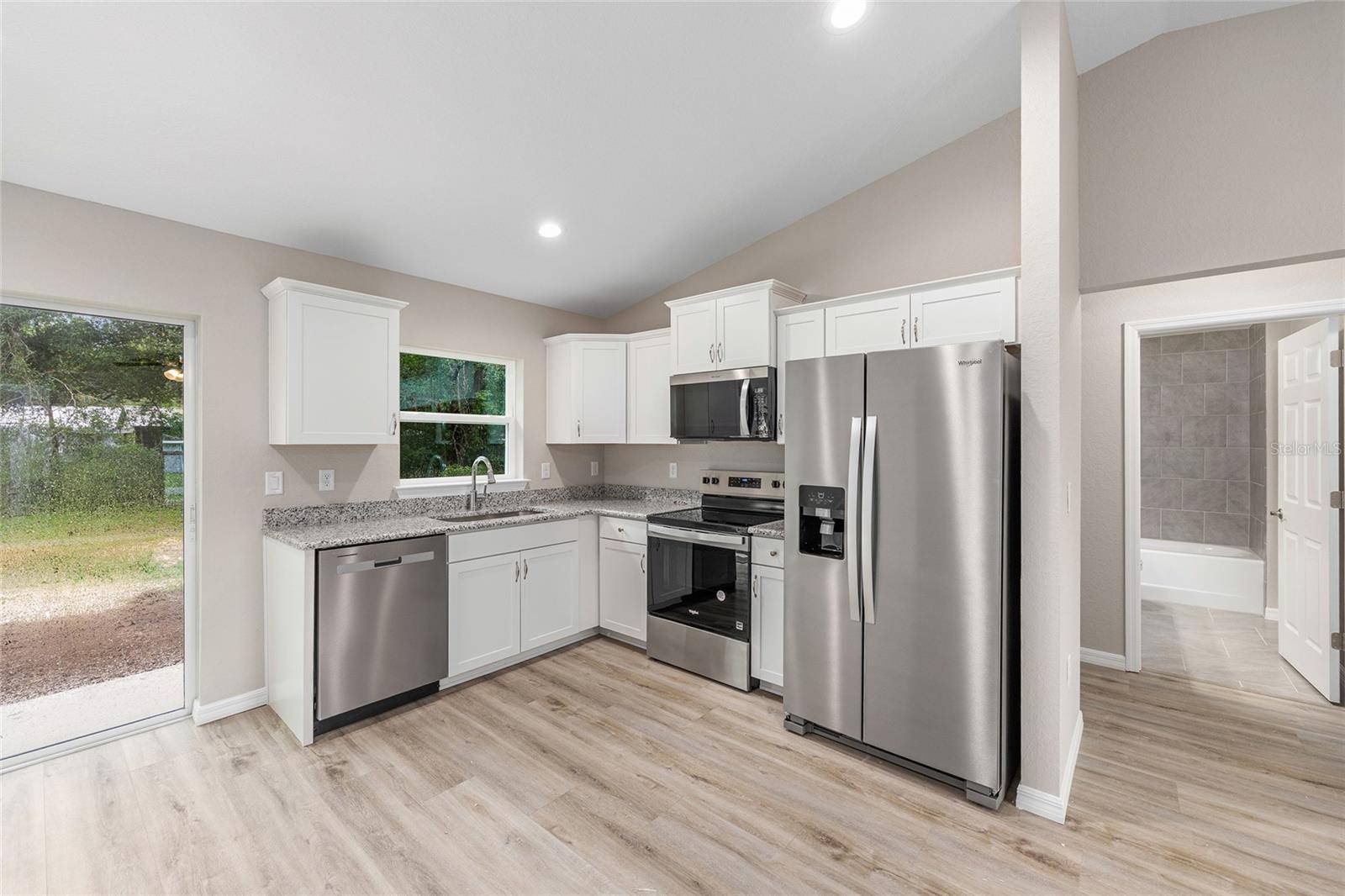 20864 SW STARLING DR, Dunnellon, FL 34431