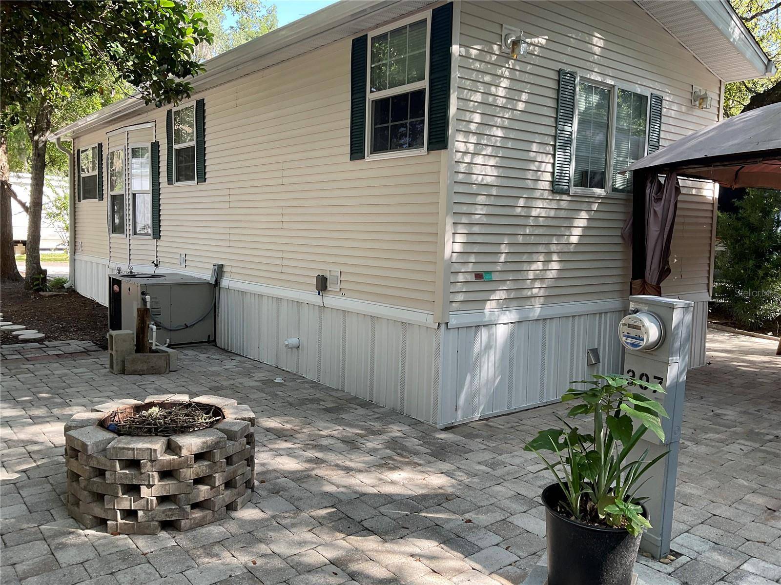 25378 140TH ST NE, Fort Mc Coy, FL 32134
