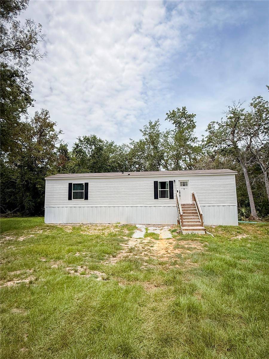17690 SE 35TH TER, Inglis, FL 34449
