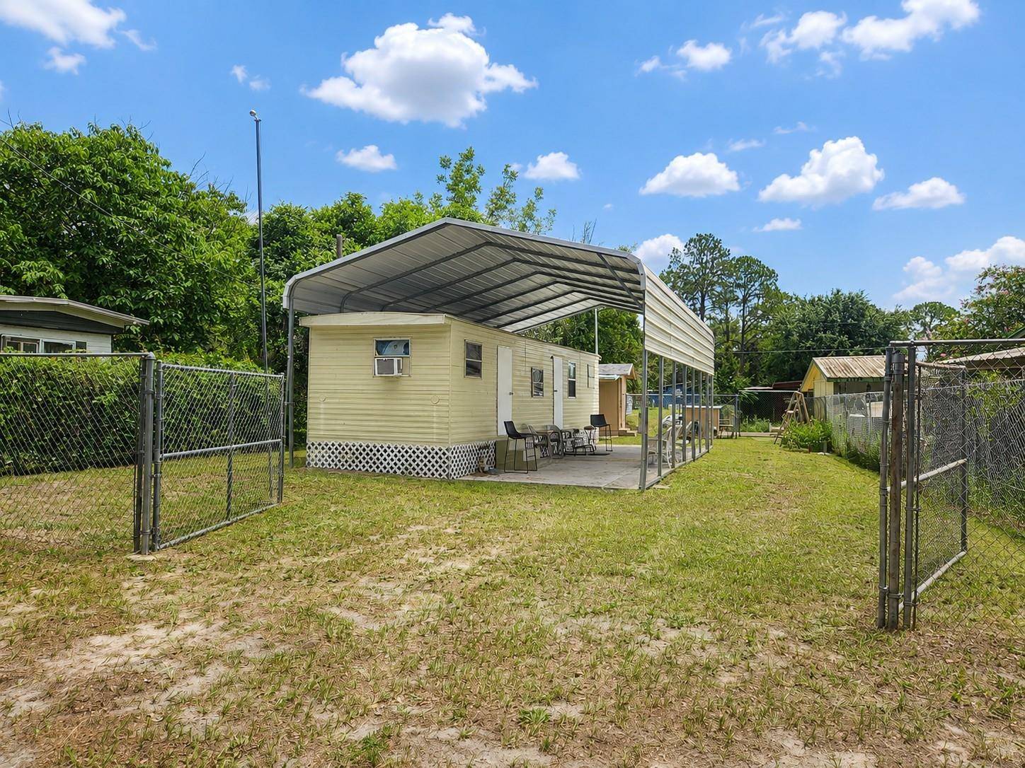 23824 NE 188TH PL, Fort Mc Coy, FL 32134