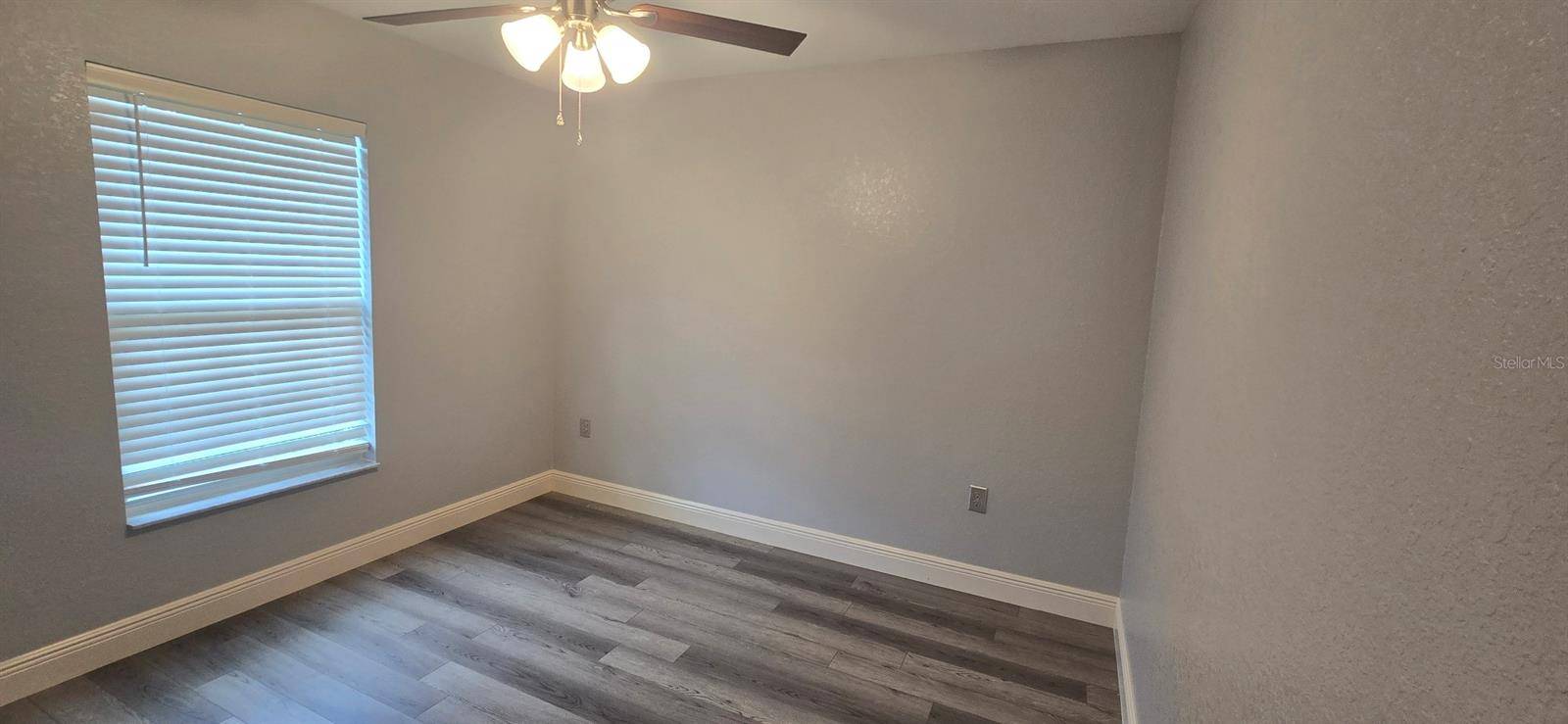 32 PINE CT LOOP, Ocala, FL 34472