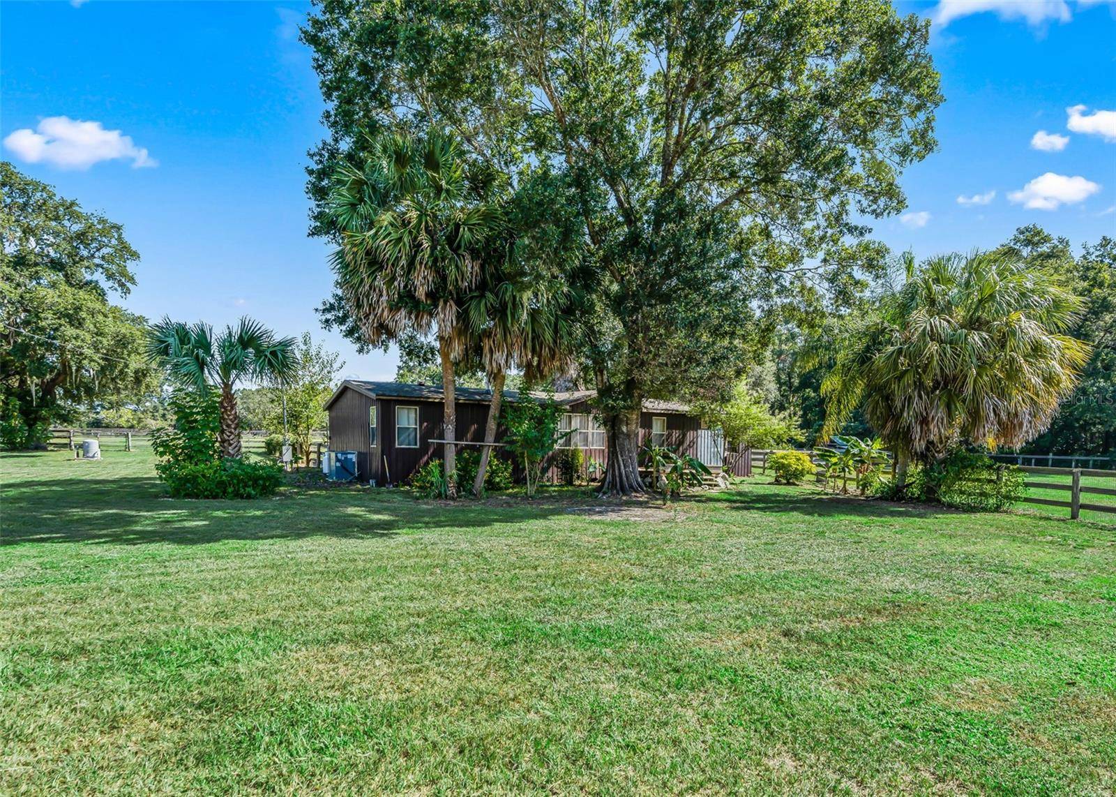 2195 NE 165TH ST, Citra, FL 32113