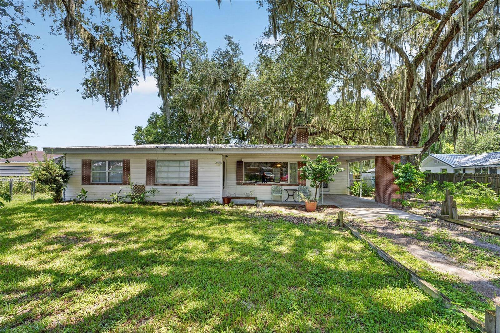 12345 SE 135TH CT, Ocklawaha, FL 32179