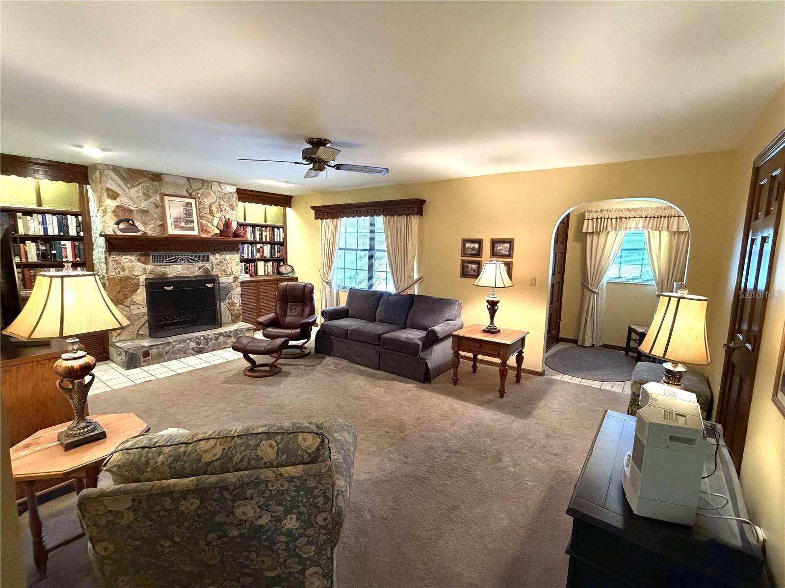 9890 SW 203RD CIR, Dunnellon, FL 34431