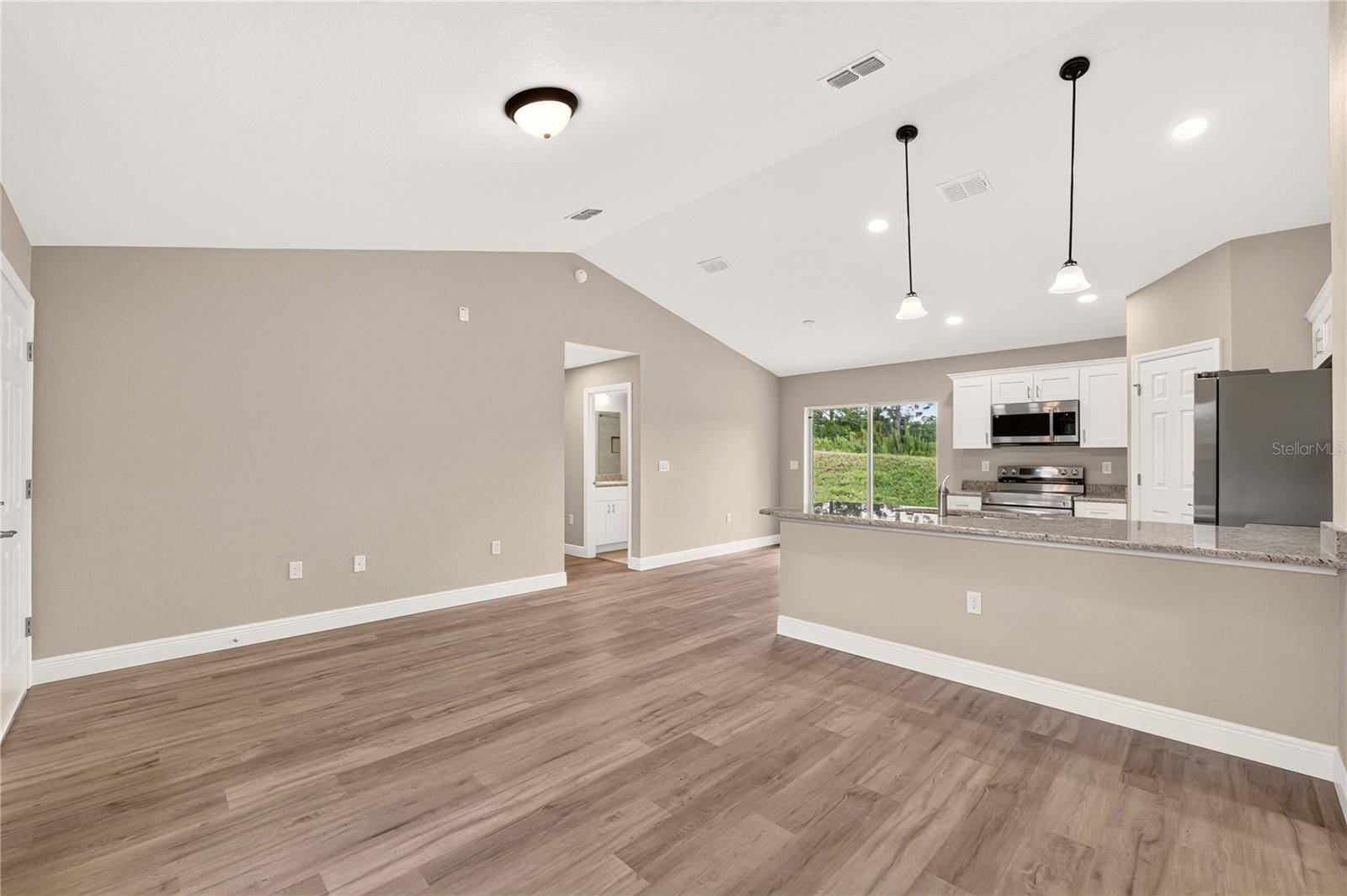 19802 SW MARINE BLVD, Dunnellon, FL 34431