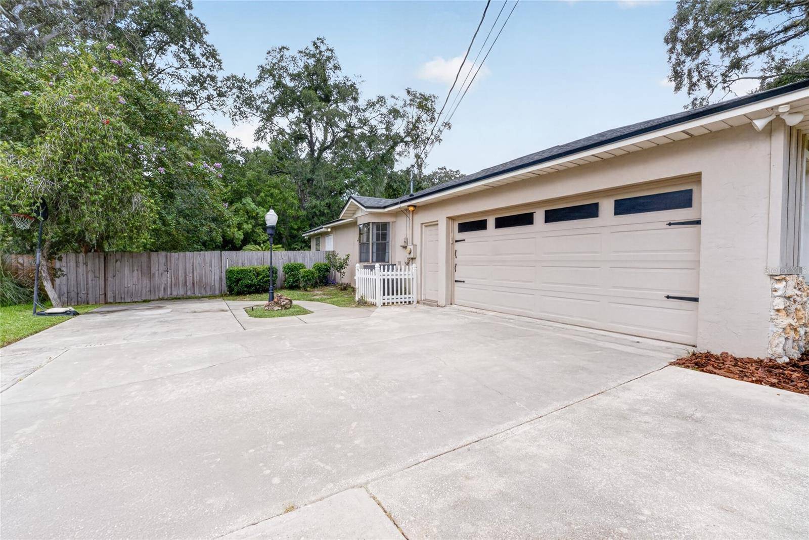 2070 SE 50TH TER, Ocala, FL 34480