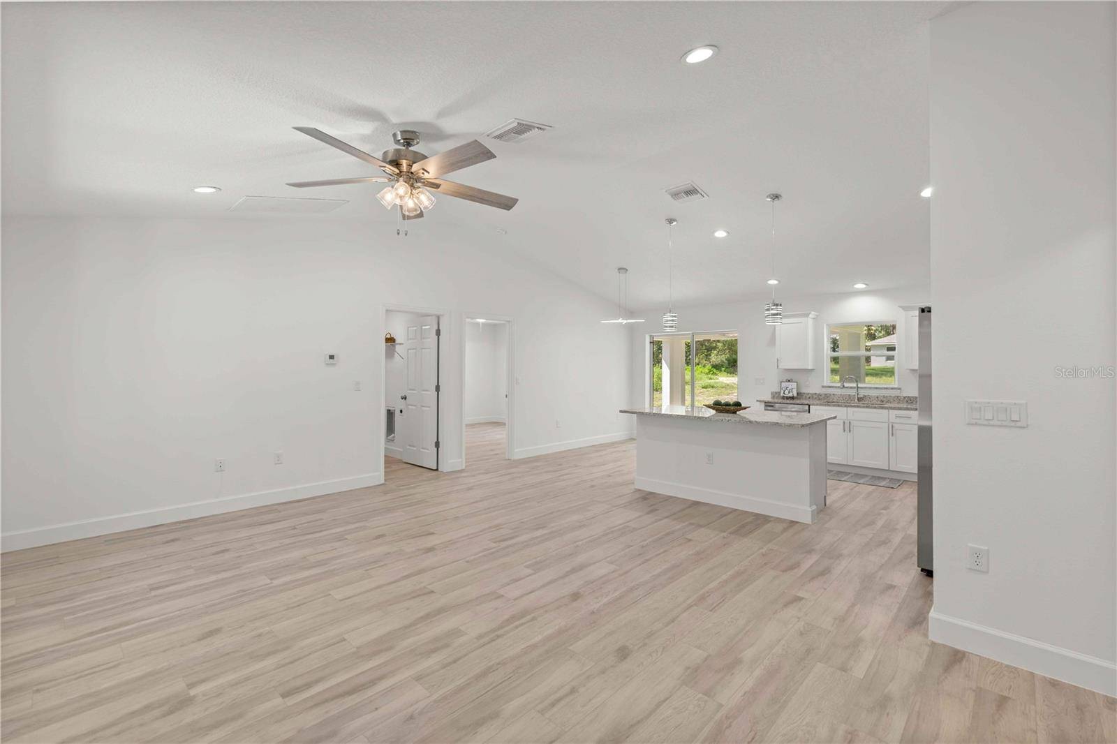 20615 SW ROBIN DR, Dunnellon, FL 34431