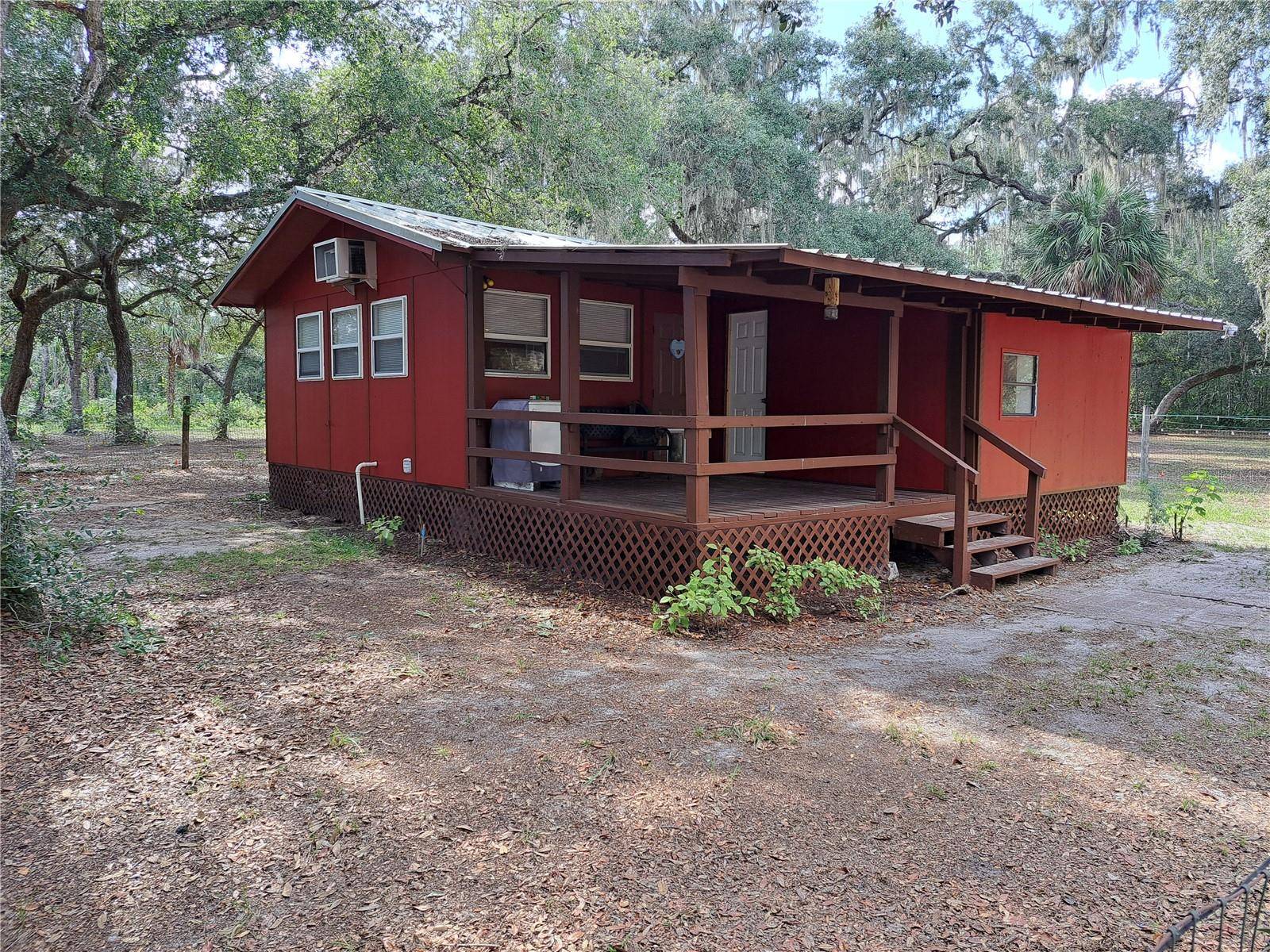 17010 SE 95TH ST RD, Ocklawaha, FL 32179