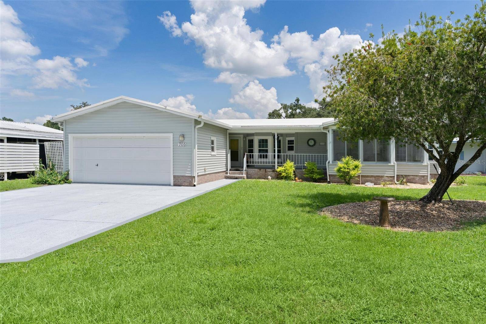 705 OAK BLVD, Wildwood, FL 34785
