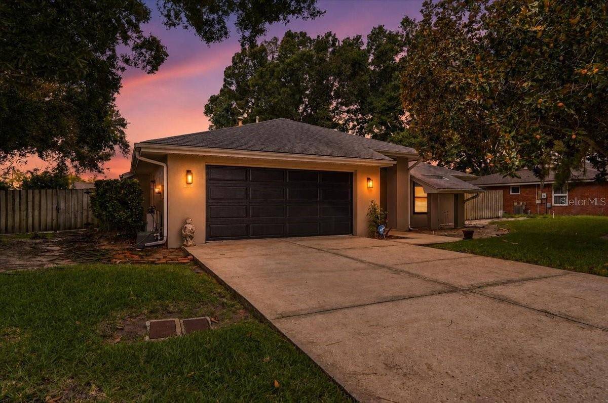 238 COLLEGE GROVE CIR NE, Winter Haven, FL 33881