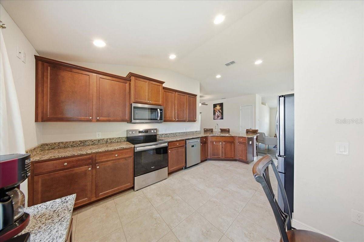 1408 LEGATTO LOOP, Dundee, FL 33838