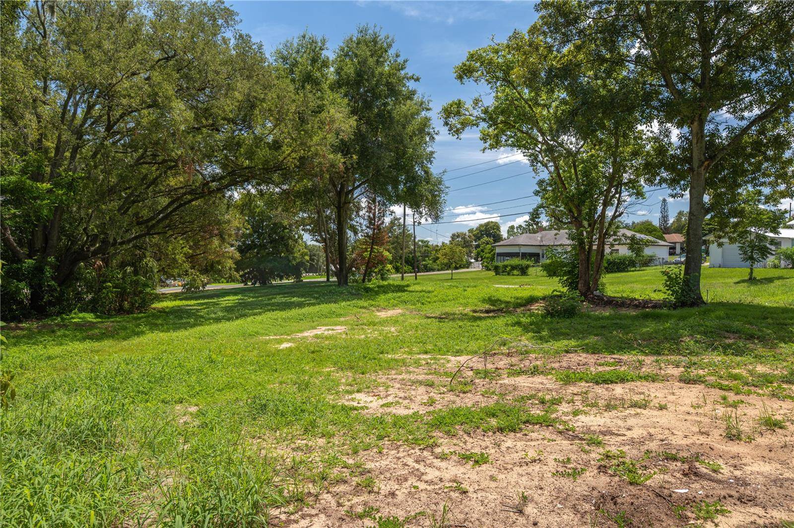 504 E MAIN ST, Dundee, FL 33838