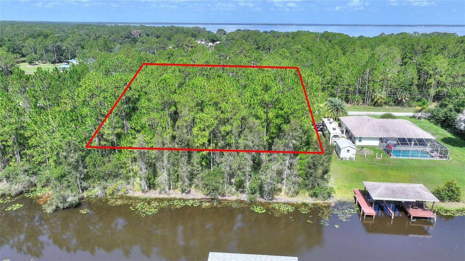 28 AMARYLLIS DR, Indian Lake Estates, FL 33855