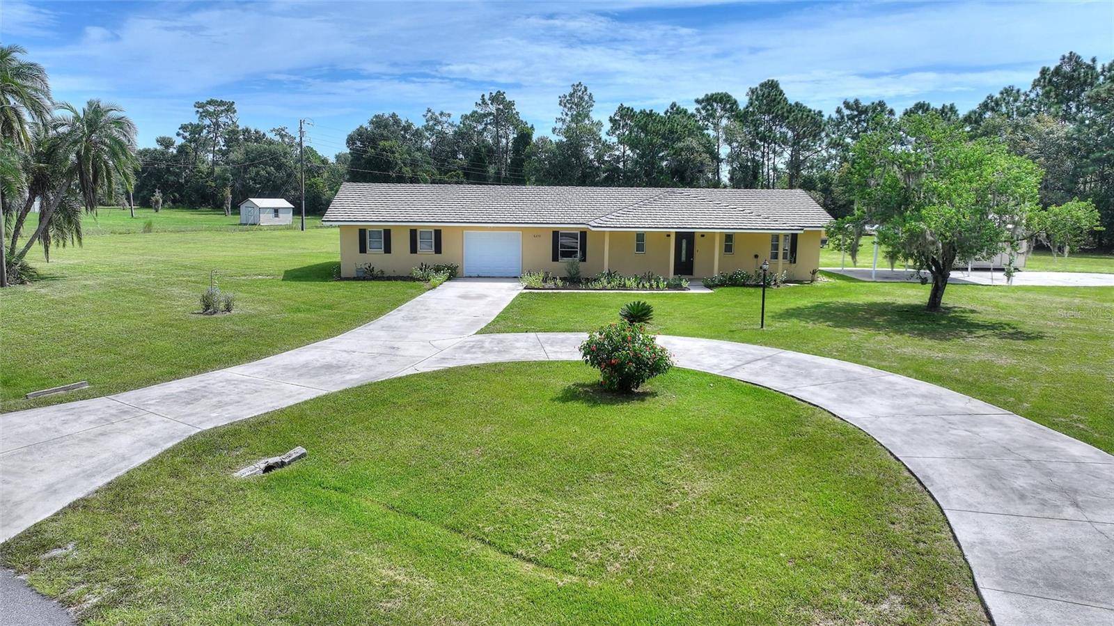 6273 TORONJA DR, Indian Lake Estates, FL 33855
