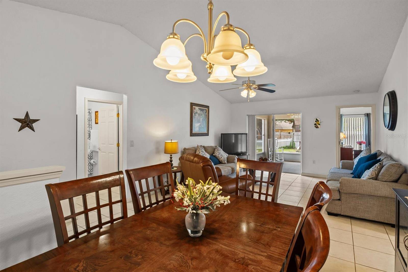 233 KINGS POND AVE, Winter Haven, FL 33880