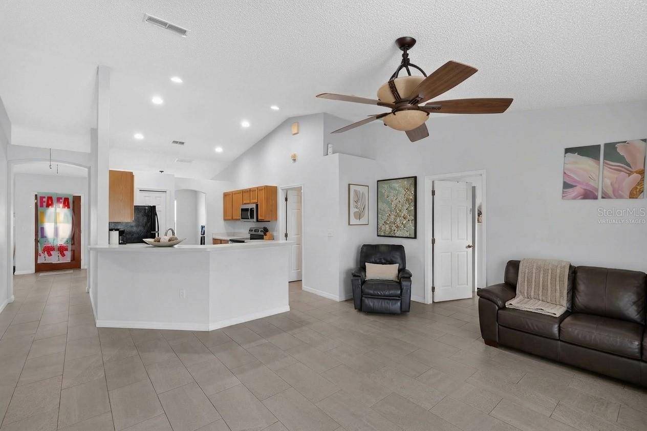 1906 MANATEE LN, Kissimmee, FL 34759