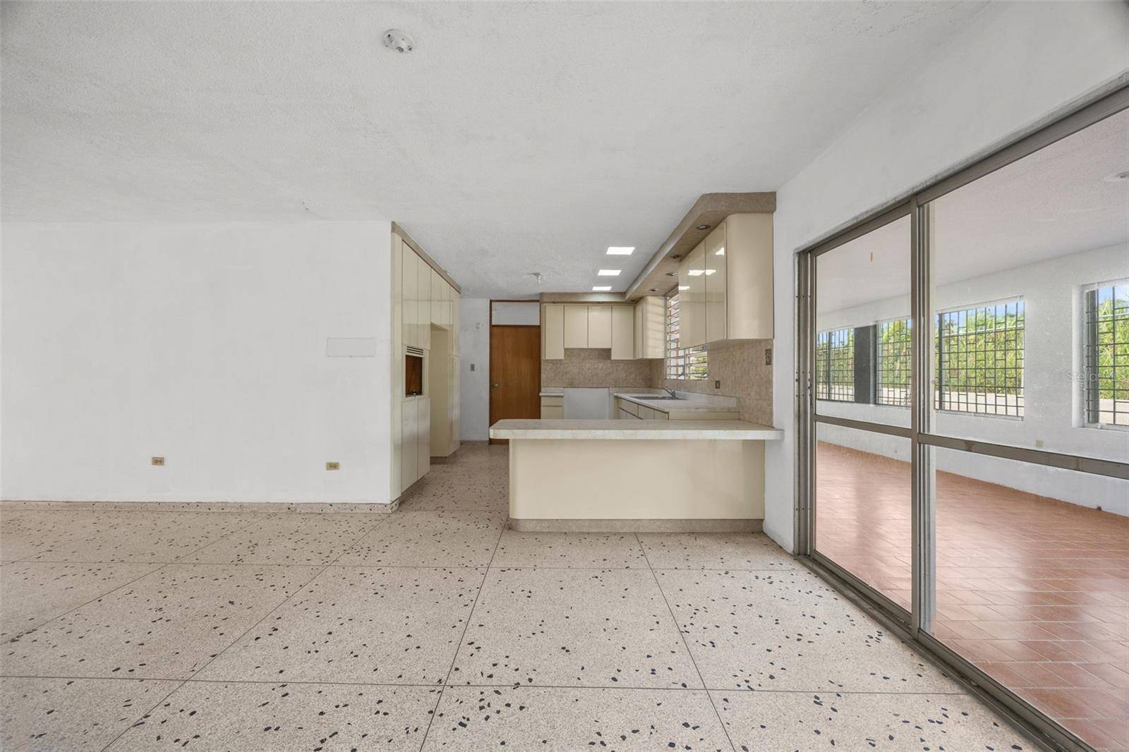 5 TOLEDO ST, Caguas, PR 00725