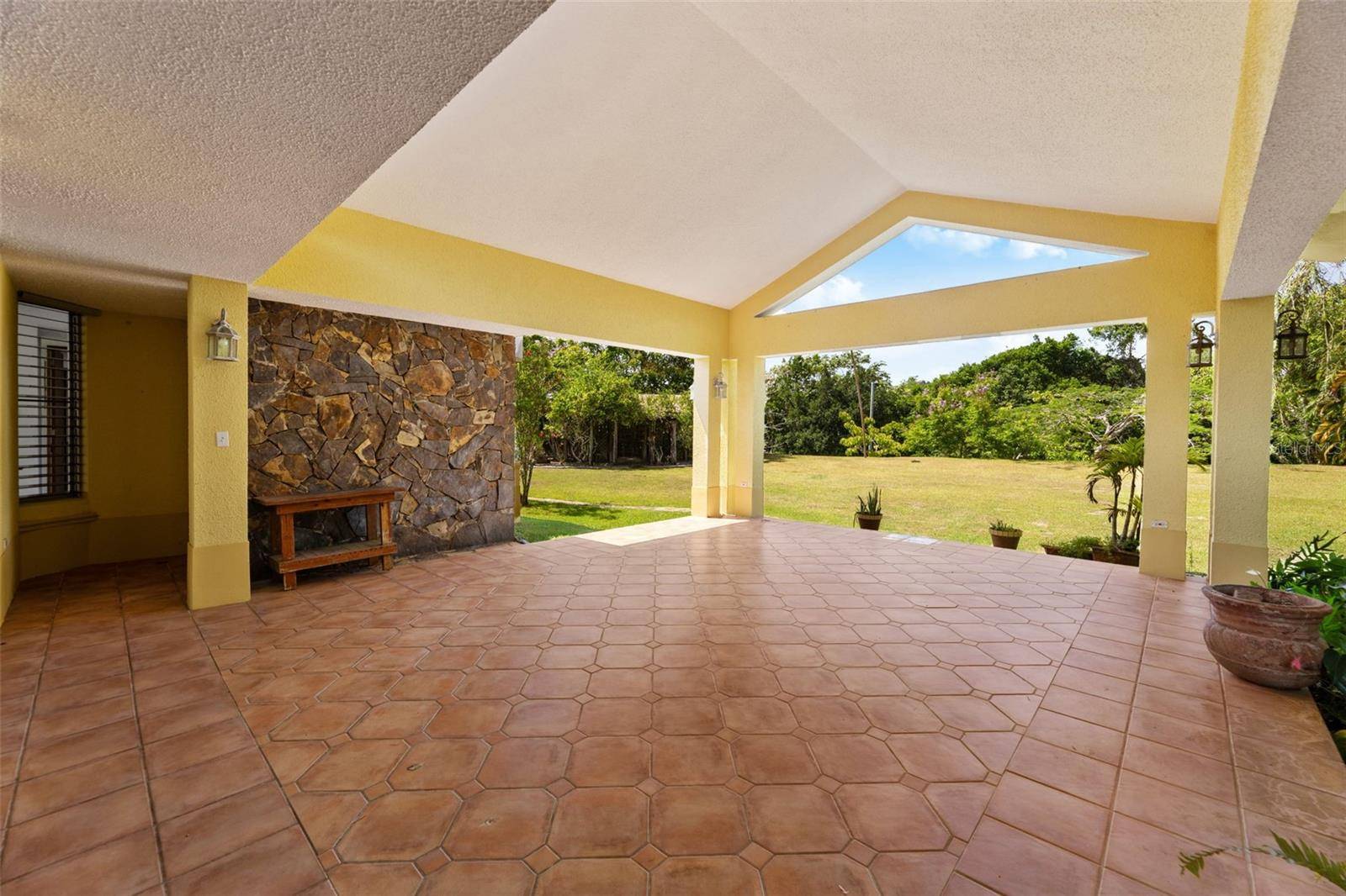 383 CAMINO LOS FLAMBOYANES, Cidra, PR 00739