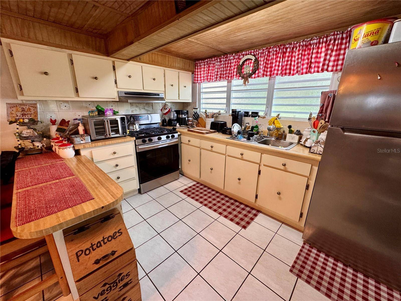 Address not disclosed, Aibonito, PR 00705