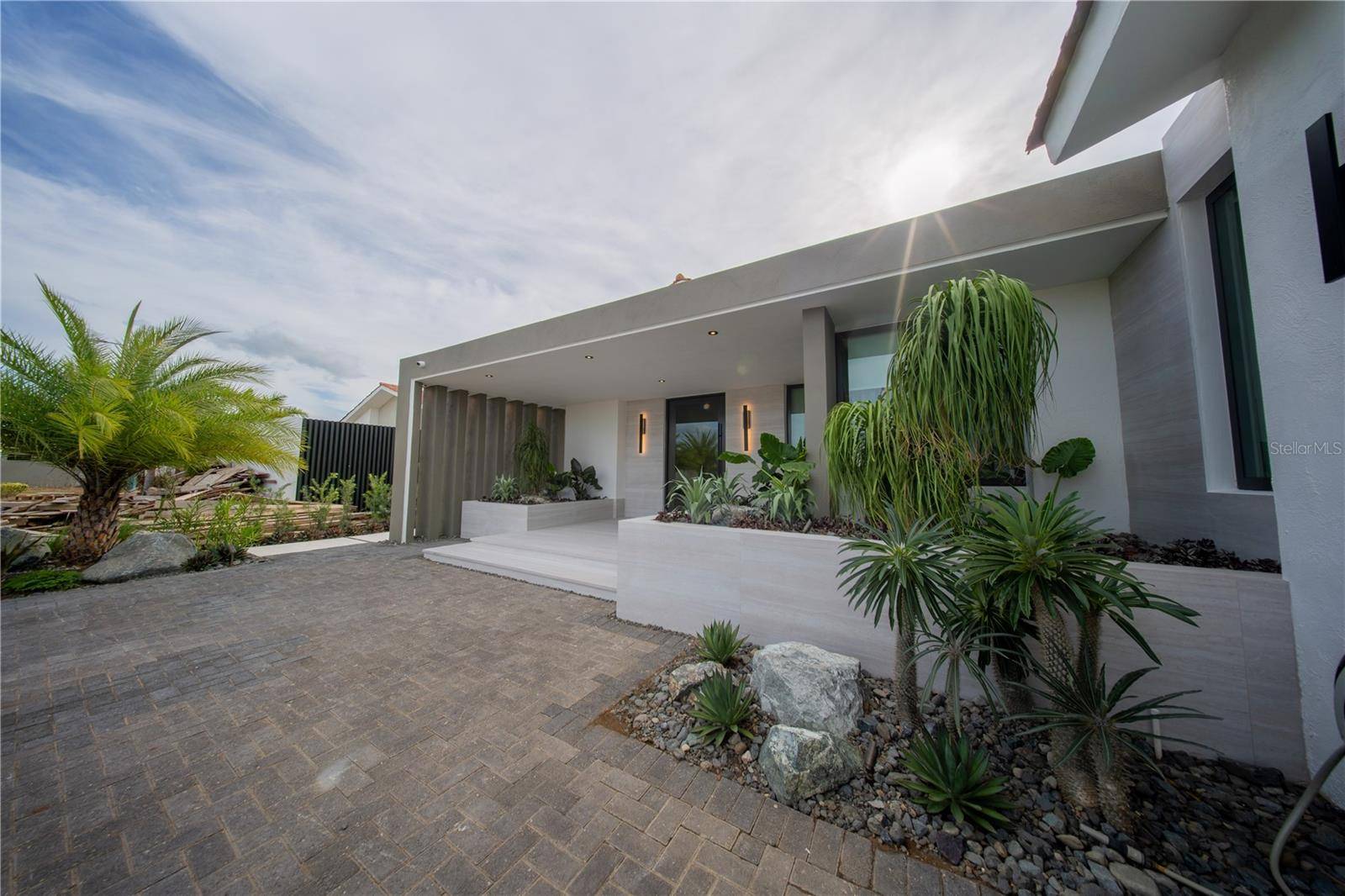 908 CORREDOR MIRALAGO, Dorado, PR 00646