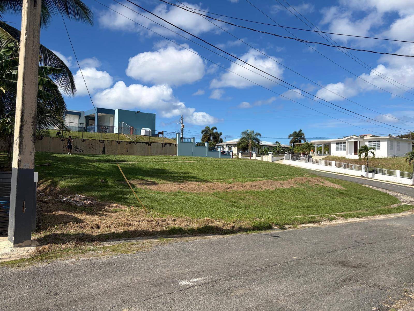 URB COLINAS DEL LAGO, Aguada, PR 00602