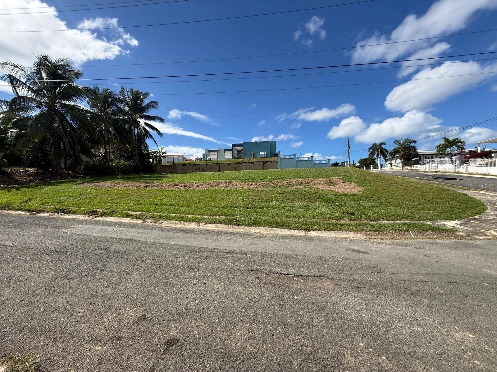 URB COLINAS DEL LAGO, Aguada, PR 00602